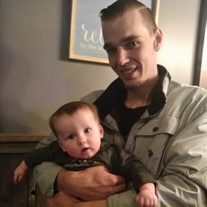 Meet your Posher, Dustin